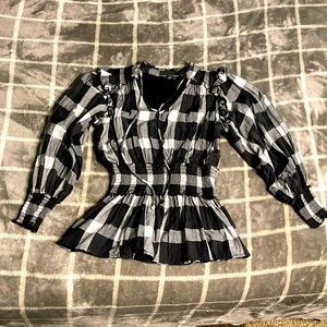 NWOT Buffalo Plaid black and white ruffled 3/4 sleeve puff shoulders blouse - Sm